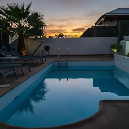 Nomadica Villa *