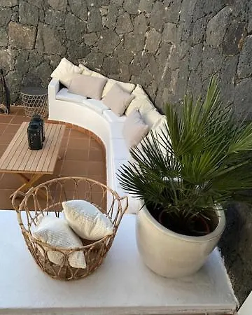 Nomadica Villa